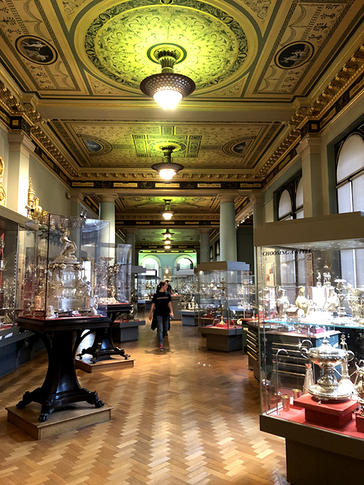 Some items inside the Victoria and Albert museum - Picture of The