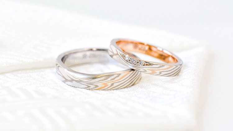 グッドデザイン賞受賞の結婚指輪 「つながるカタチ」 | 結婚指輪・婚約指輪の杢目金屋